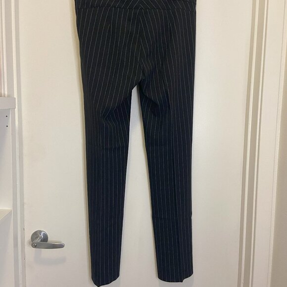 Black & White Pinstripe Dress Pants size 9/10 - Picture 6 of 6